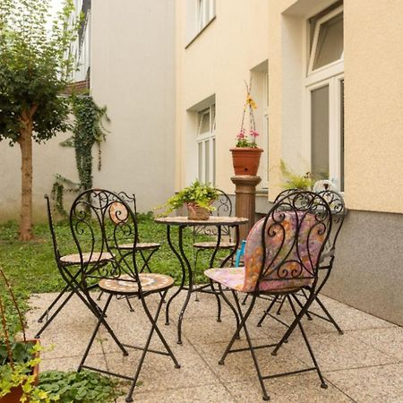 Apartments In Vienna Near Schonbrunn & Westbahnhof - Keyless Check-In Zewnętrze zdjęcie