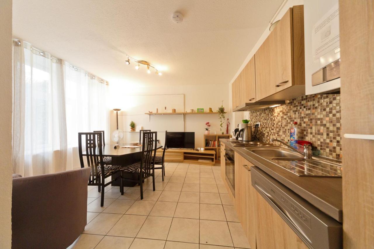 Apartments In Vienna Near Schonbrunn & Westbahnhof - Keyless Check-In Zewnętrze zdjęcie