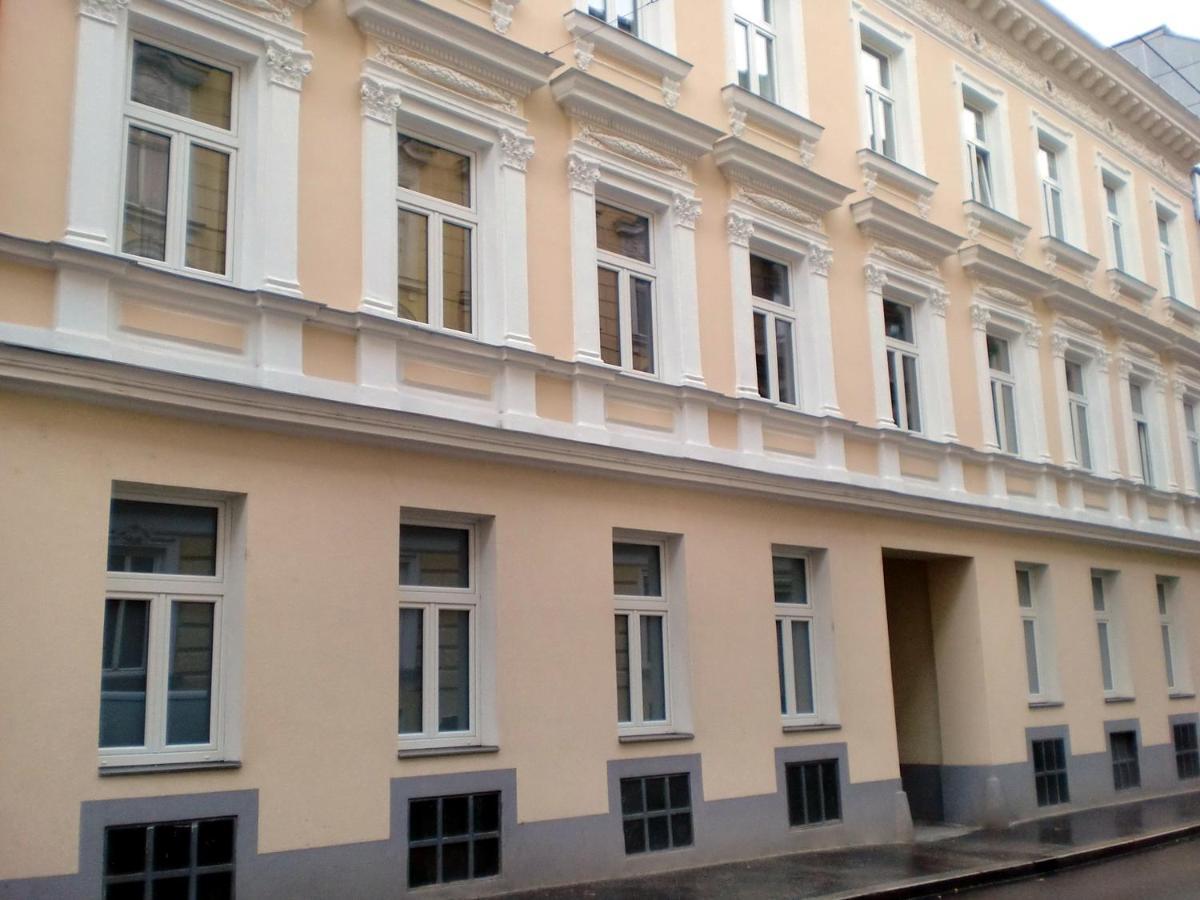 Apartments In Vienna Near Schonbrunn & Westbahnhof - Keyless Check-In Zewnętrze zdjęcie