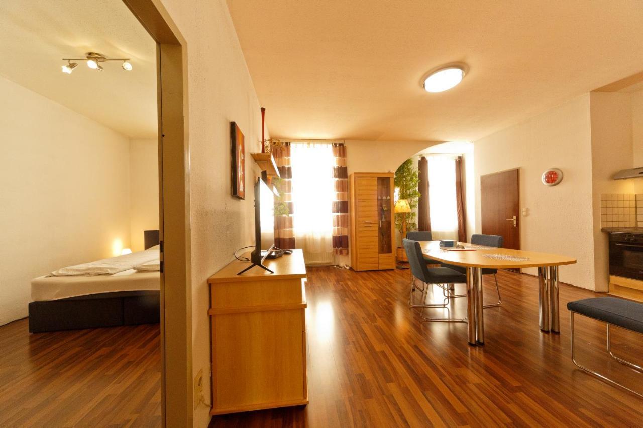 Apartments In Vienna Near Schonbrunn & Westbahnhof - Keyless Check-In Zewnętrze zdjęcie