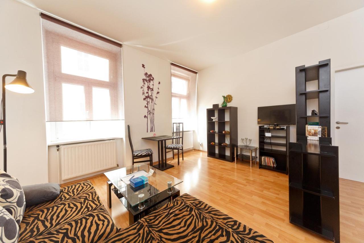 Apartments In Vienna Near Schonbrunn & Westbahnhof - Keyless Check-In Zewnętrze zdjęcie