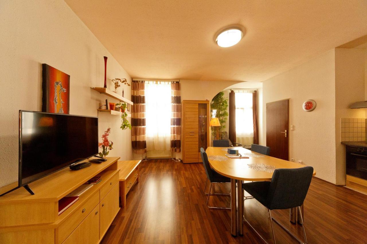 Apartments In Vienna Near Schonbrunn & Westbahnhof - Keyless Check-In Zewnętrze zdjęcie