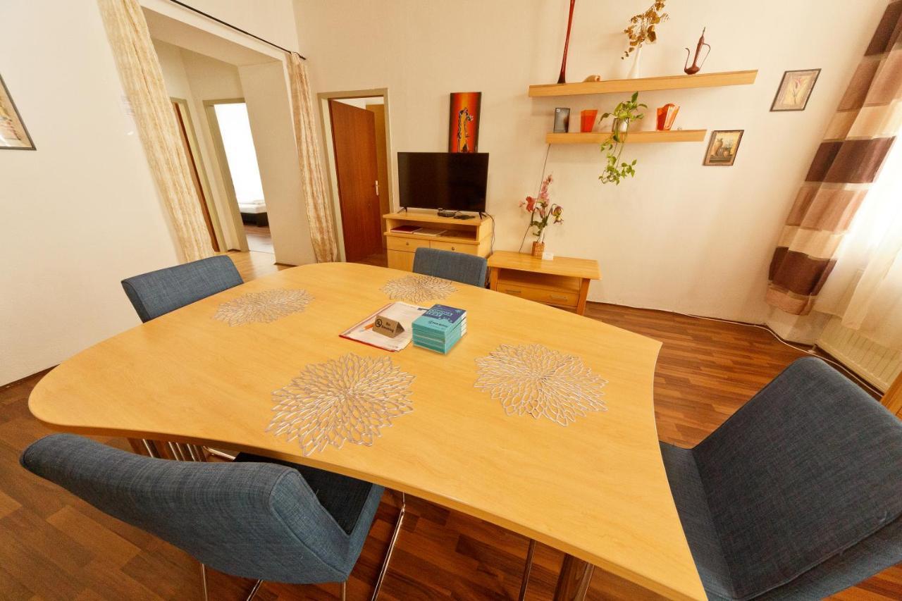 Apartments In Vienna Near Schonbrunn & Westbahnhof - Keyless Check-In Zewnętrze zdjęcie