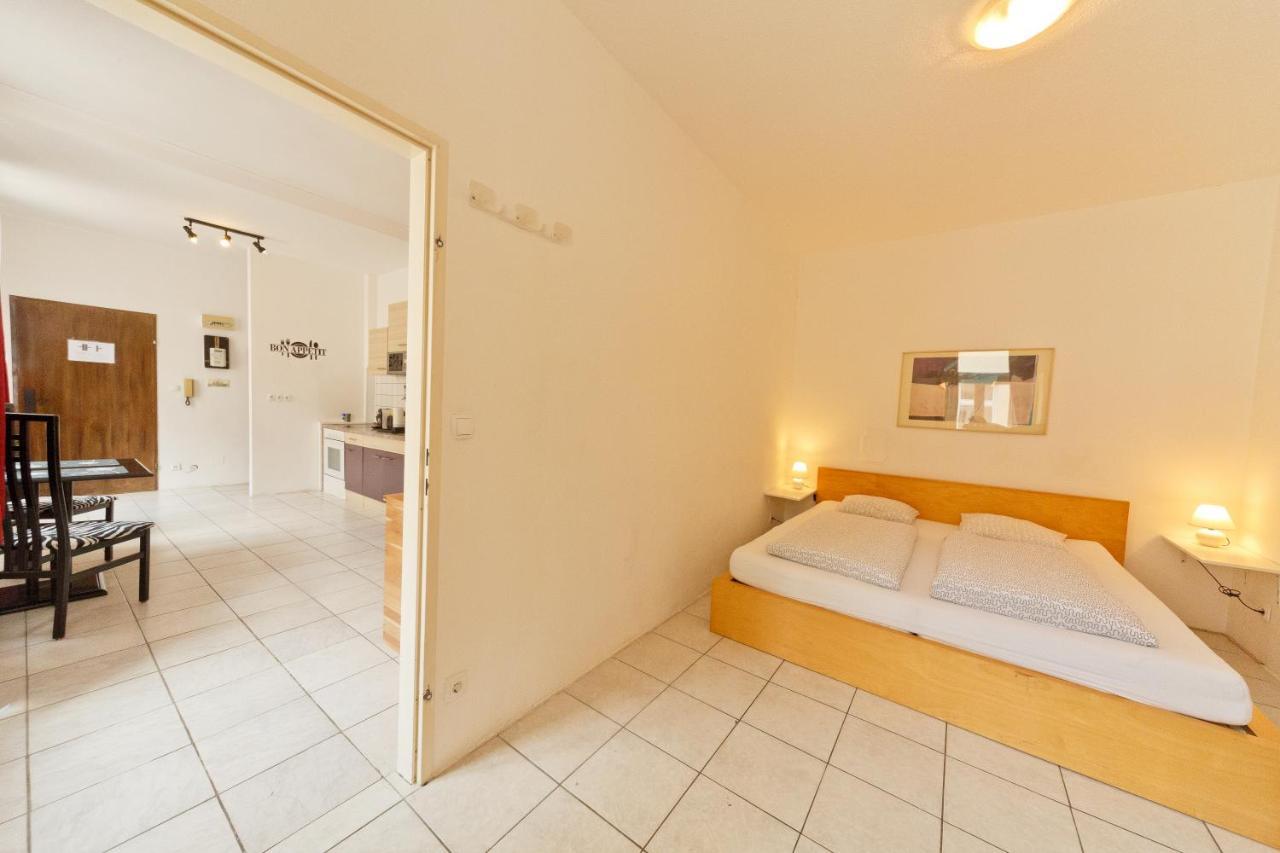 Apartments In Vienna Near Schonbrunn & Westbahnhof - Keyless Check-In Zewnętrze zdjęcie