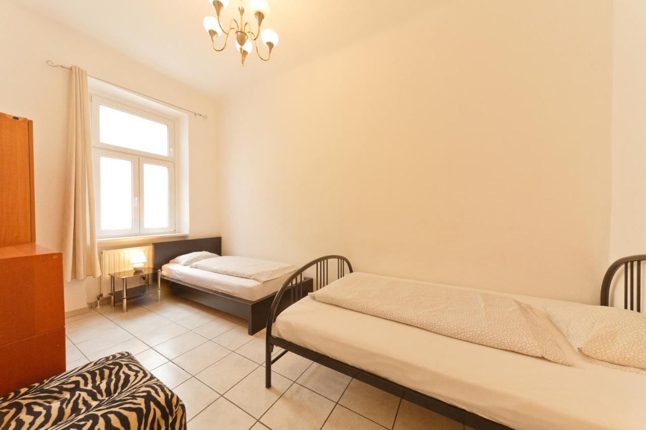 Apartments In Vienna Near Schonbrunn & Westbahnhof - Keyless Check-In Zewnętrze zdjęcie