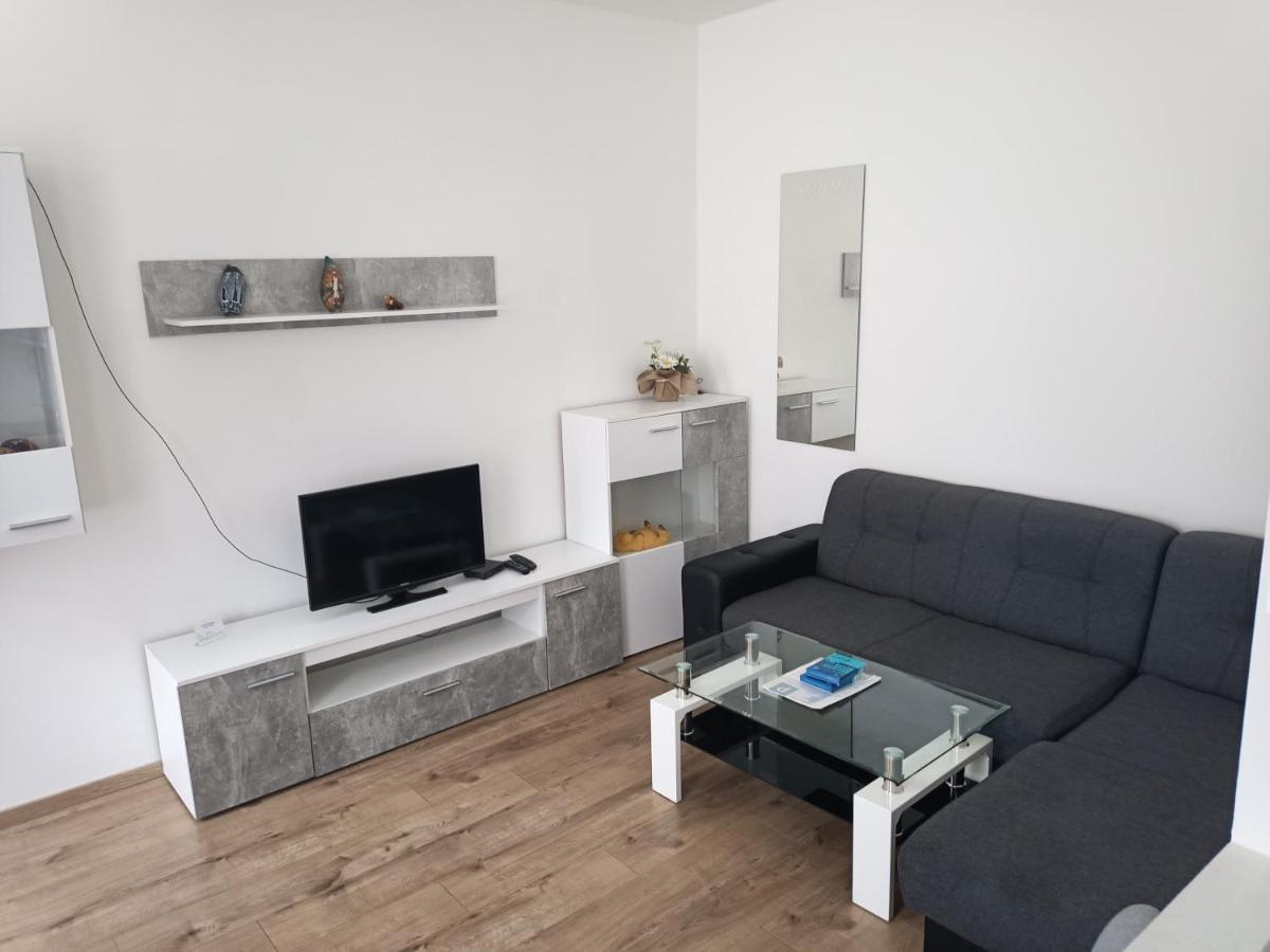 Apartments In Vienna Near Schonbrunn & Westbahnhof - Keyless Check-In Zewnętrze zdjęcie